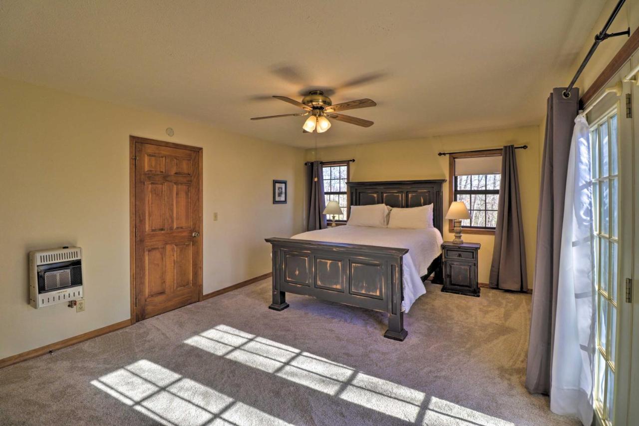 Secluded Marble Falls Family Home With Mtn Views! Exterior photo