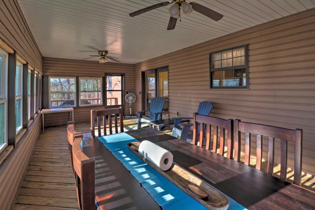 Secluded Marble Falls Family Home With Mtn Views! Exterior photo